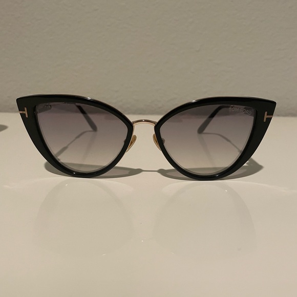 Tom Ford Angelica Sunglasses - Picture 3 of 8